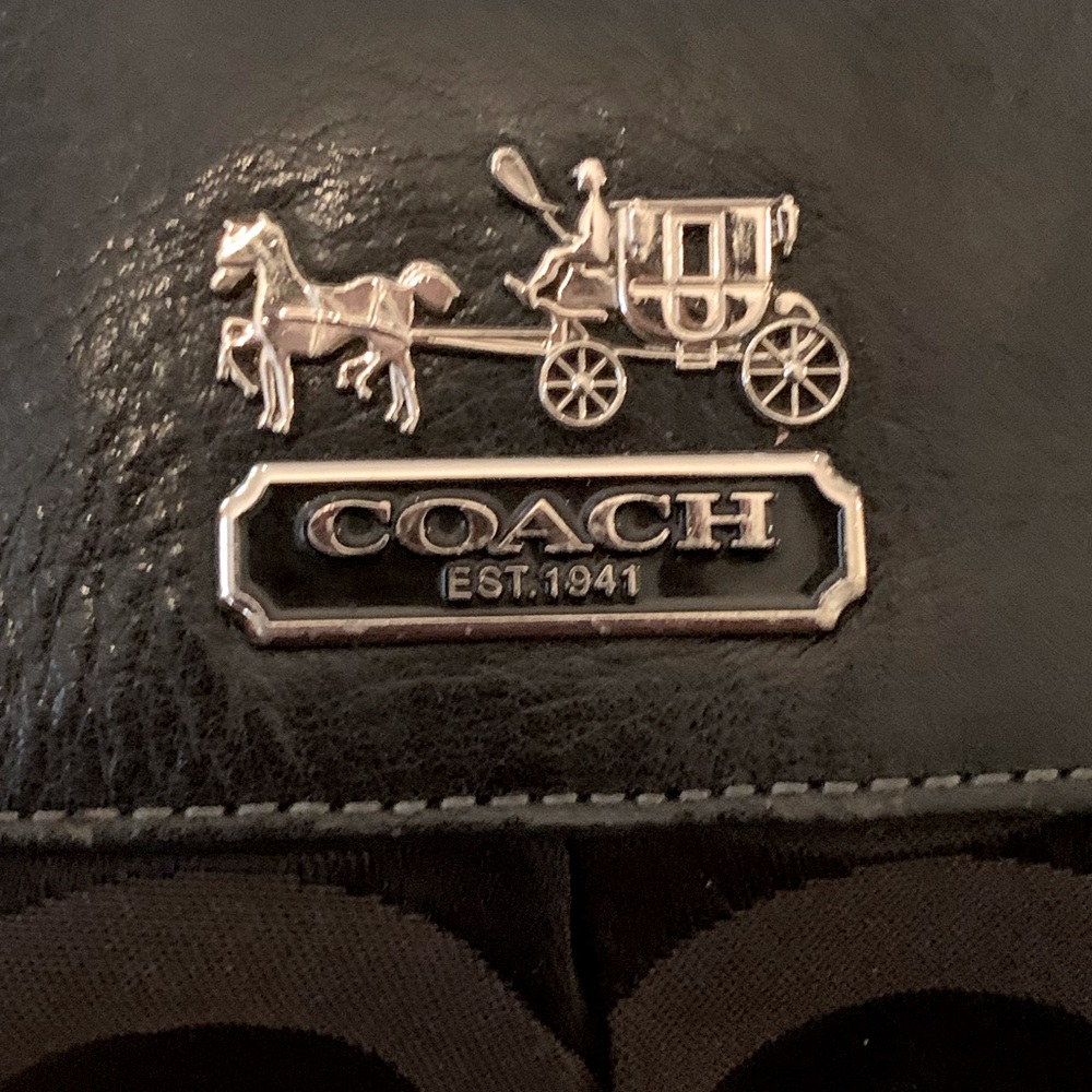 ๐ฉทCOACH๐ฉทVINTAGE EXTRA LARGE MADISON SATCHEL. EXCELLENT CONDITION!! - Picture 8 of 9